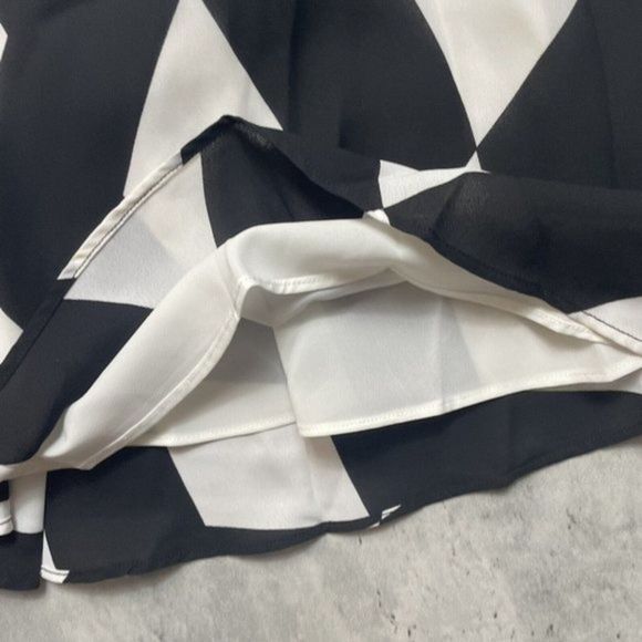 Sam Edelman Diamond Stretch Trapeze Dress Black White V Neck Sleeveless Size XS - Picture 2 of 8